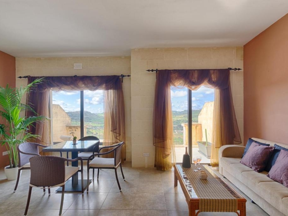 WhatsApp Image 2025-11-18 at 16.53.05 (1) WhatsApp Image 2025-11-18 at 16.53.05 (1)