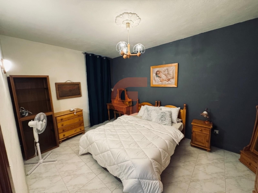 b9bed275-30e6-4dc1-8f09-09390162e376